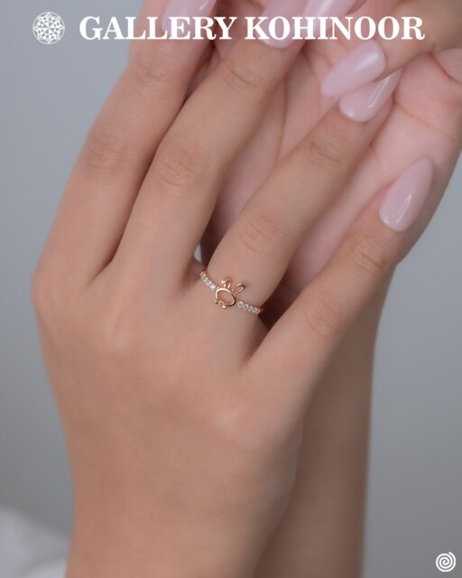 Tampil menawan dengan koleksi perhiasan Gallery Kohinoor
.
.
Dapatkan koleksi perhiasan emas model terbaru hanya di @gallerykohinoor
ALWAYS YOUNG & STAY GOLD🌟💫
.
.
More Info : ⤵️⤵️⤵️
Whatsapp : 087869999909
Our outlets :
Gallery Kohinoor : Jl. Sulawesi No. 106-108, Denpasar, Bali. (0361)237925
.
New Gallery Kohinoor : Jl. Sulawesi No. 80, Denpasar, Bali. (0361)8486111
.
Gallery Kohinoor Teuku Umar : Jl. Teuku umar No. 14, Denpasar, Bali. (0361)8488999
.
.
#gallerykohinoor #goldshopbali #tokoemasbali #antam #goldjewellry
TRUSTED GOLD SHOP GALLERY KOHINOOR ⭐ GET THE BEST DESIGNS AND MODELS WITH THE BEST PRICE AND LOTS OF CHOICES HERE 💗